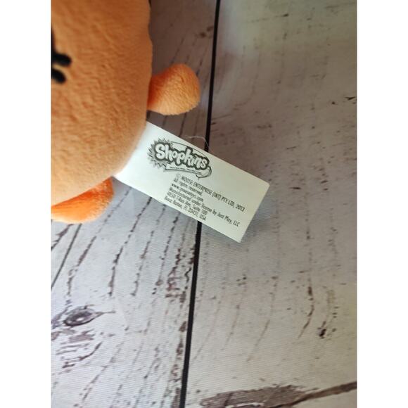 Shopkins APRIL APRICOT Cuddle Plush 6" 2013 Stuffed Animal Apricot Blush - Picture 3 of 6